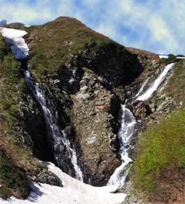 Водопад Братья в верховьях реки  Ачипсе